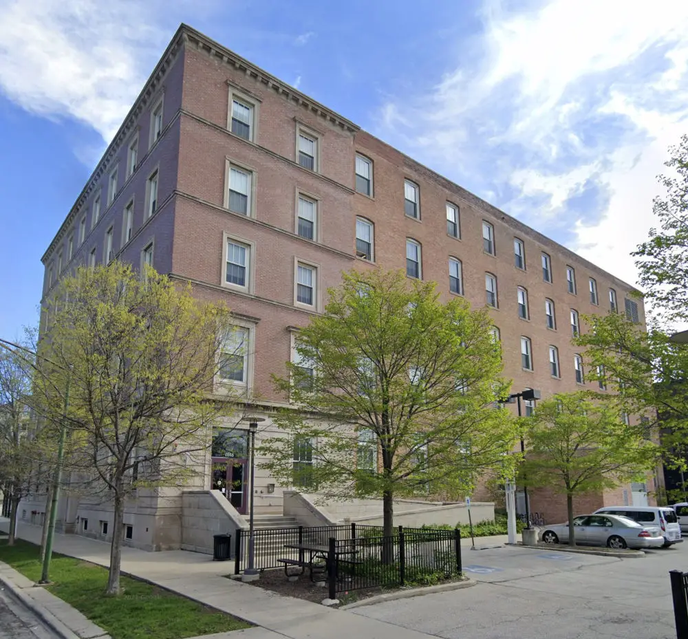 6045 Kenwood Building